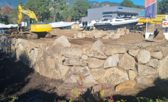 Enrochement à Lecci , Porto-Vecchio, D.T.P
